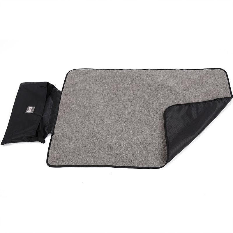 Portable Waterproof Outdoor Pet Blanket - Cozy Comfort For Dogs And Ca